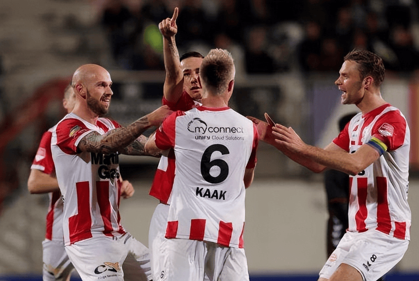 尤其在中场 尤其在中场